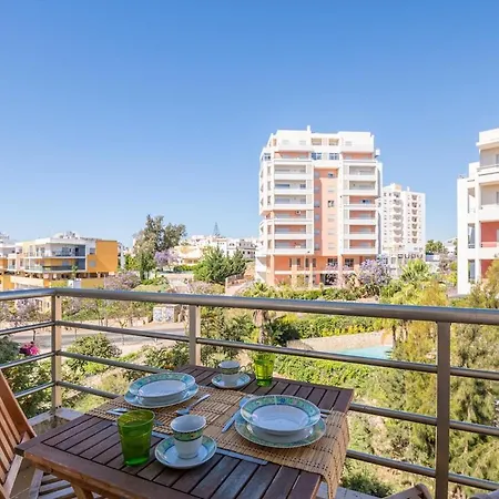 Golfinho Appartement *