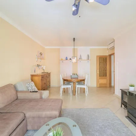 Golfinho Appartement *